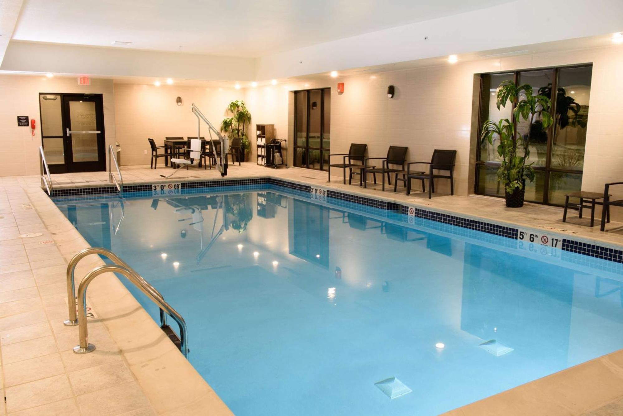 Hampton Inn & Suites Бей-Сіті Екстер'єр фото